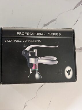 Wine opener/corkscrew